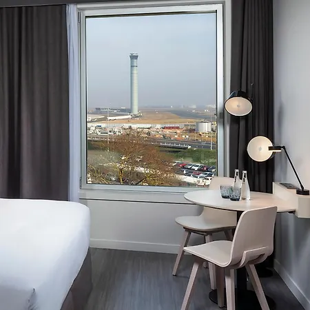 מלון Innside By Melia Paris Charles De Gaulle 4*