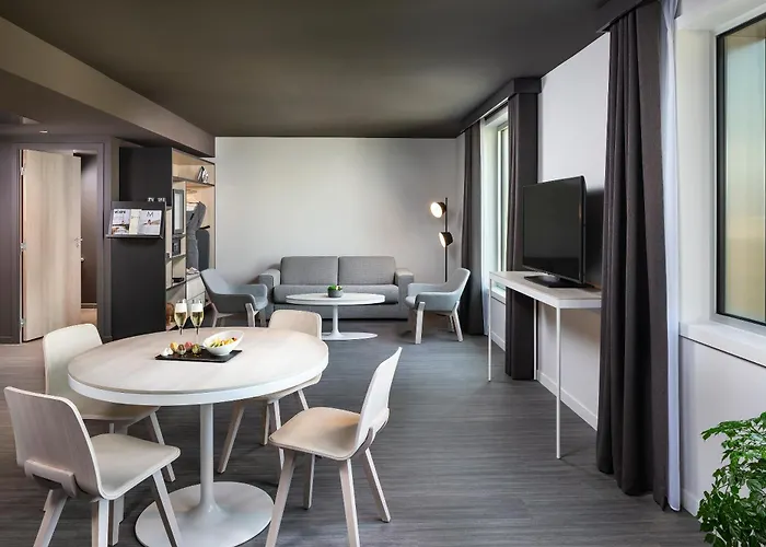 INNSiDE by Meliá Paris Charles de Gaulle Airport 4*