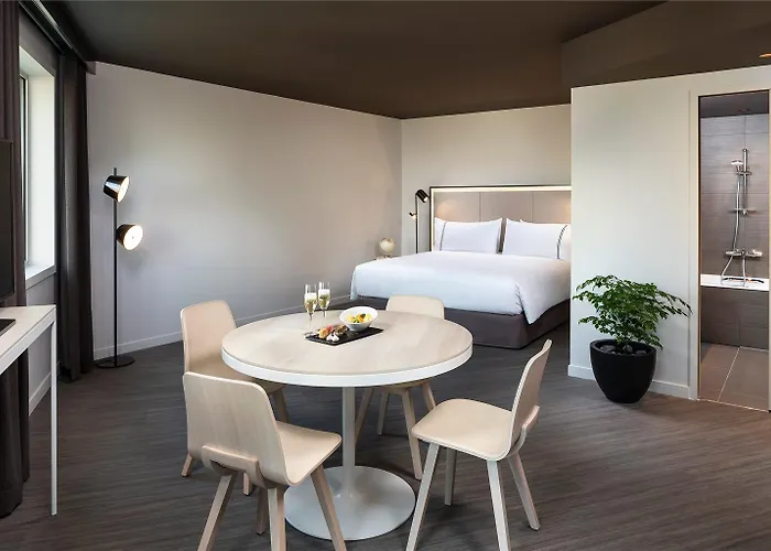 INNSiDE by Meliá Paris Charles de Gaulle Airport 4*